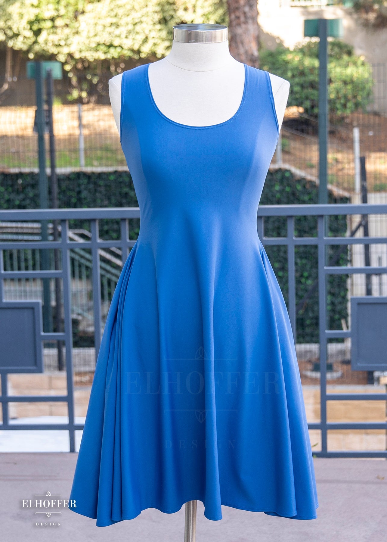 Starpuff Special - Essential Knee Length Dress - Cornflower Blue