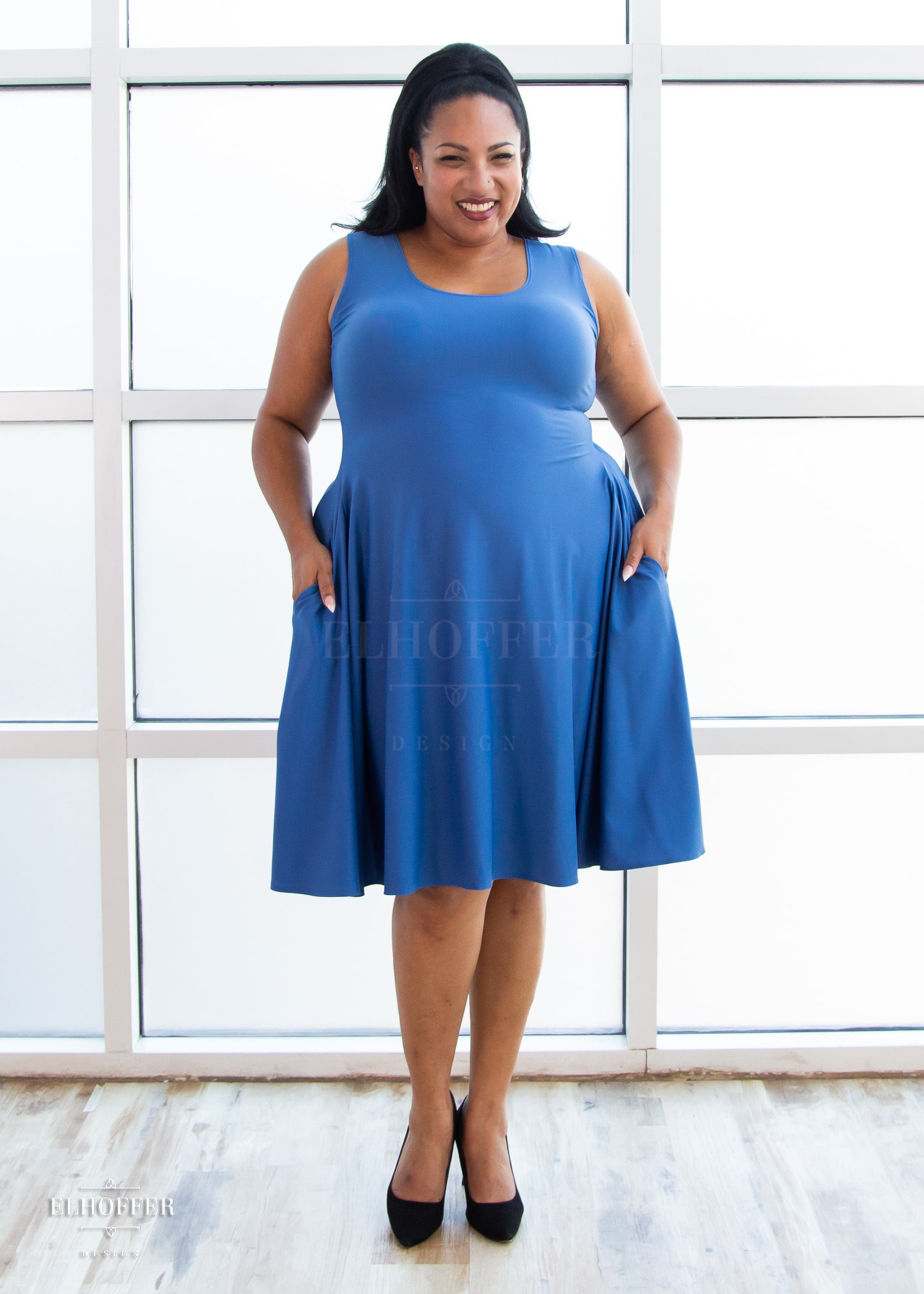 Starpuff Special - Essential Knee Length Dress - Cornflower Blue
