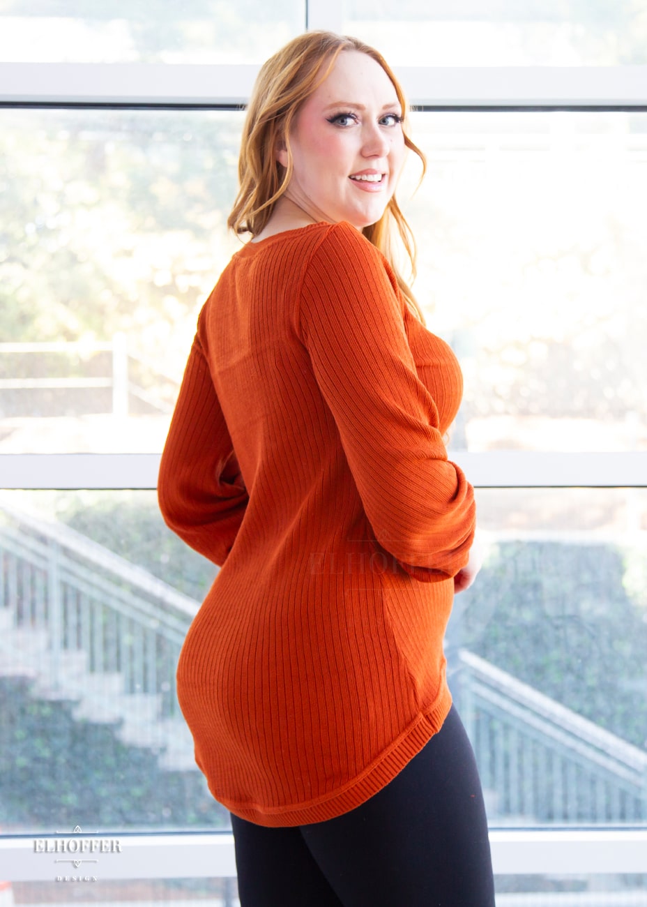 Essential Oversize Sweater - Rust