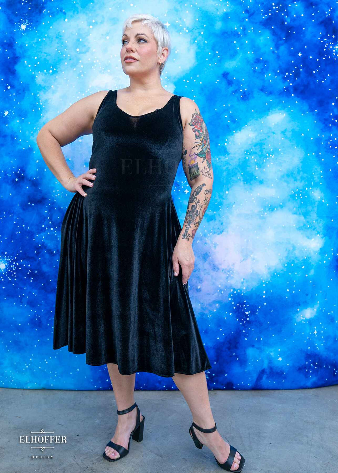 Essential Aquarius Knee Length Dress - Black Velvet