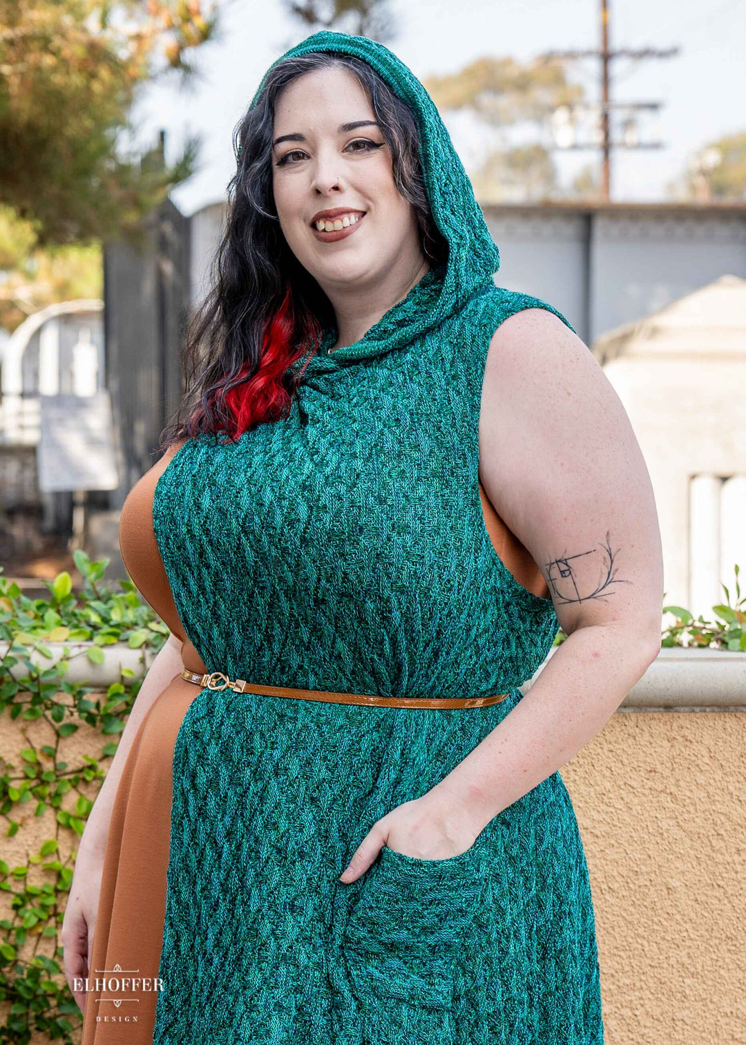 Essential Paladin Cape - Green Dragon Elhoffer Design Essential Paladin Cape - Green Dragon Elhoffer Design