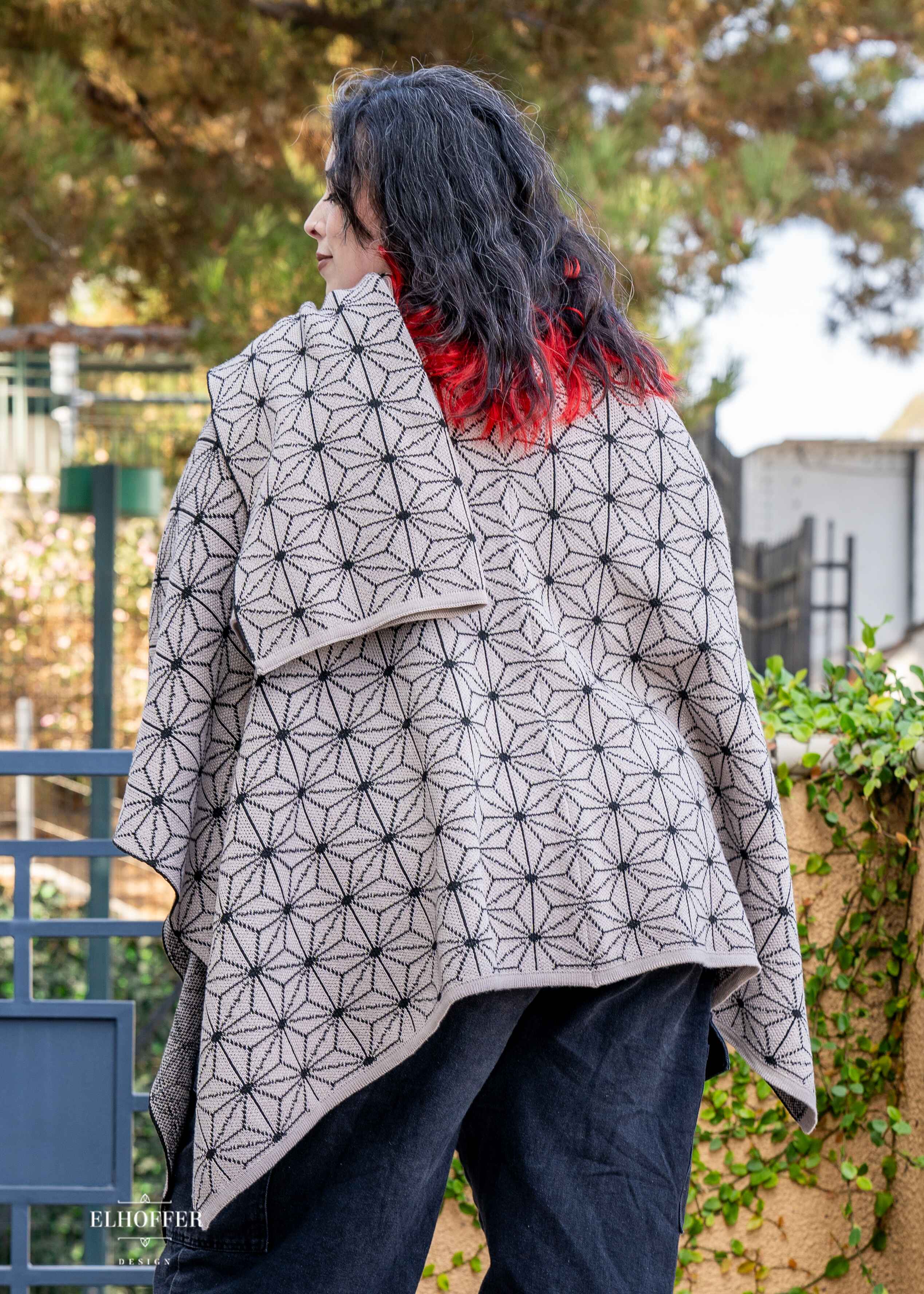 Precious Demon Poncho - Manga Grey