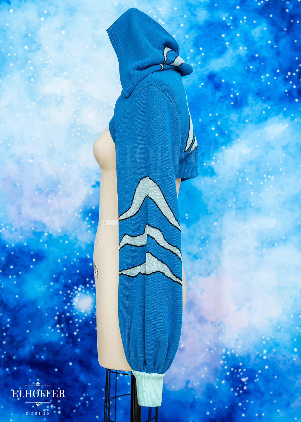 Blue Tiger Capricorn Hooded Crop