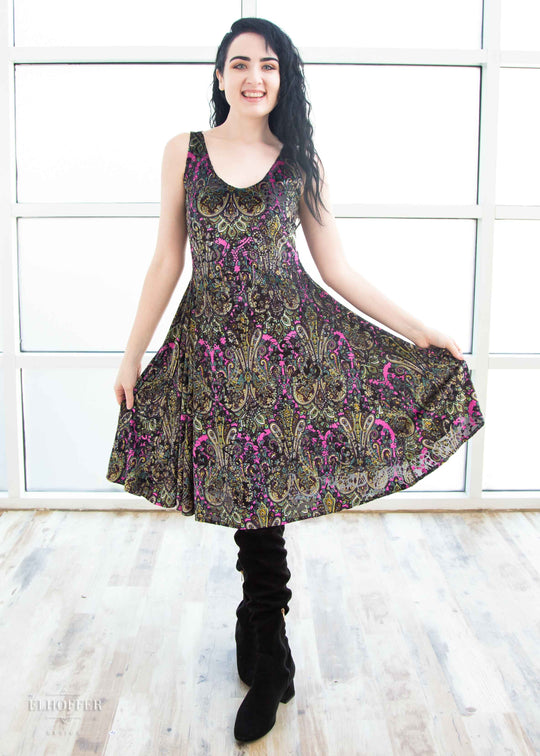 Essential Aquarius Knee Length Dress - Pink Paisley Burnout