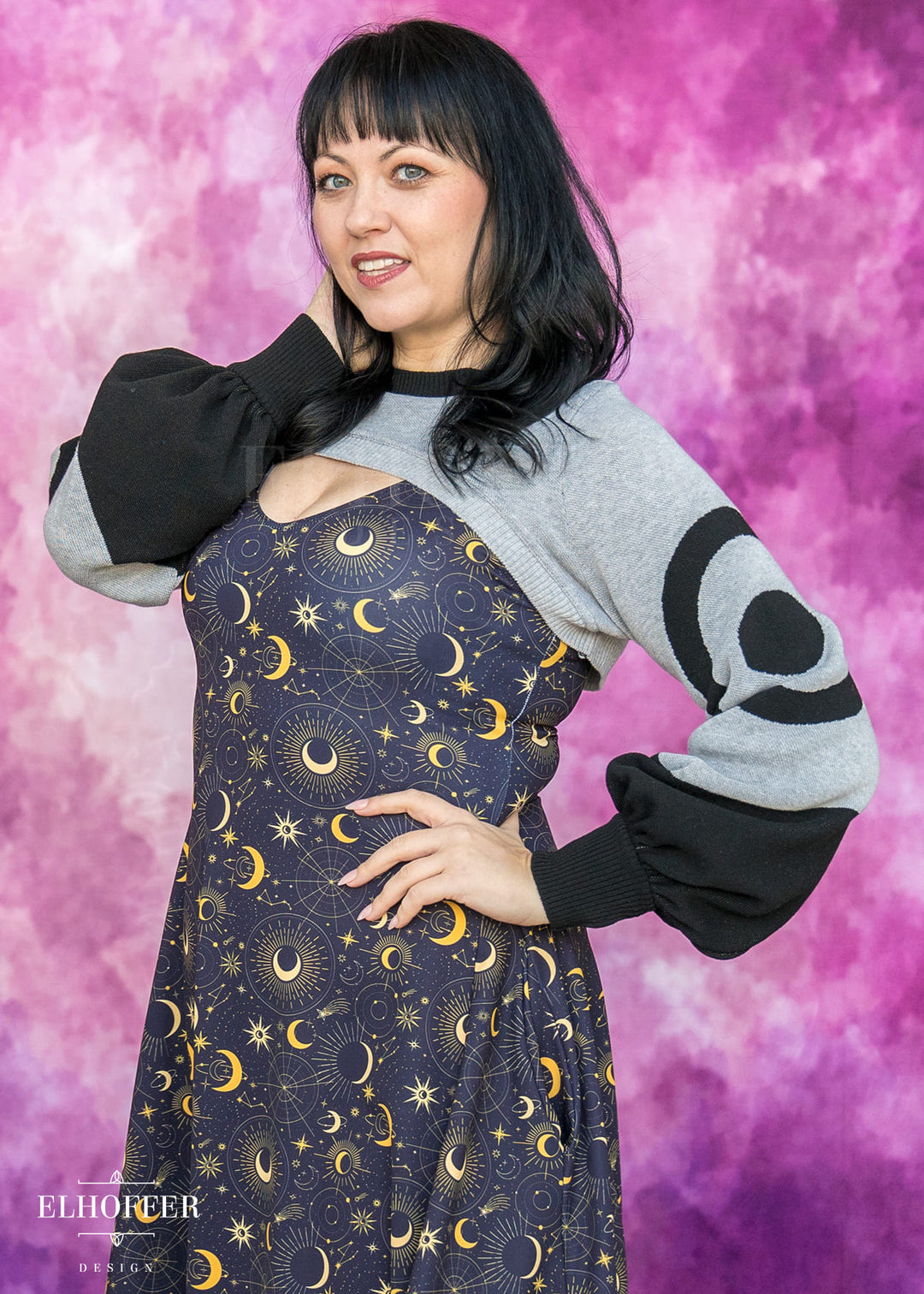 Sassy Magpie Capricorn Crew Crop