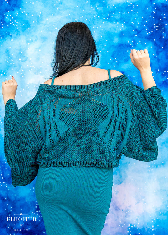 Essential Endora Cape Top - Dragon Wing Runic Teal