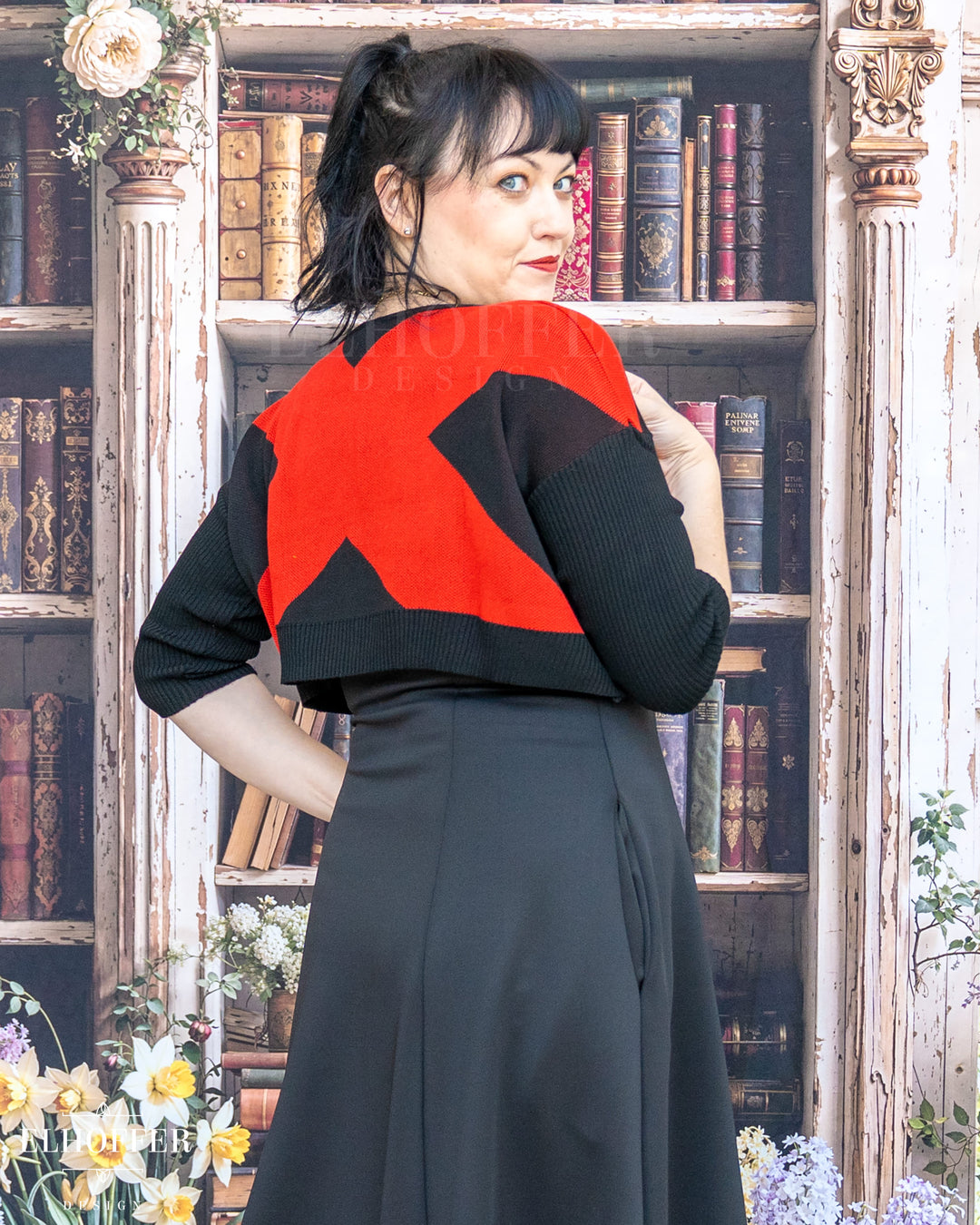 Marvelous Gifted Academy Crop - Xtreme Black