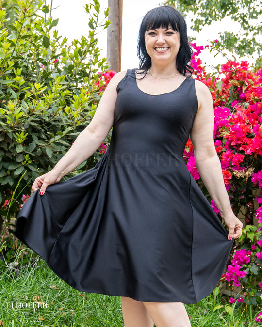 Essential Aquarius Knee Length Dress - Shiny Black