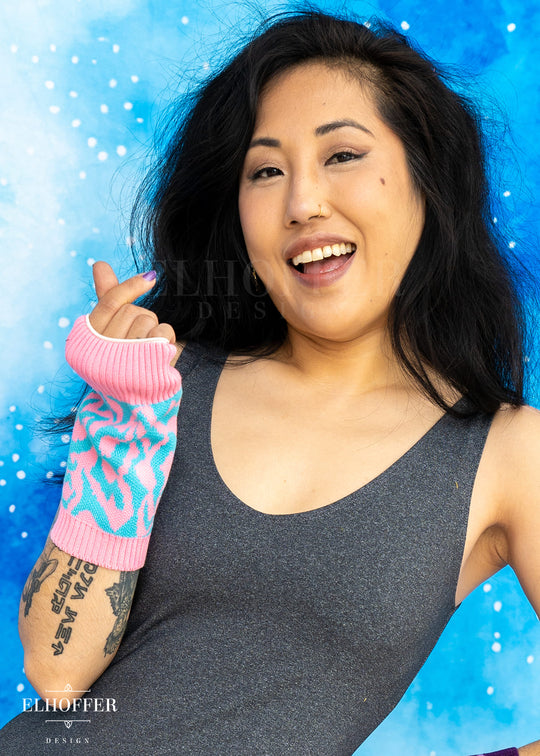 Demon Marking Gloves - Pink/Turquoise