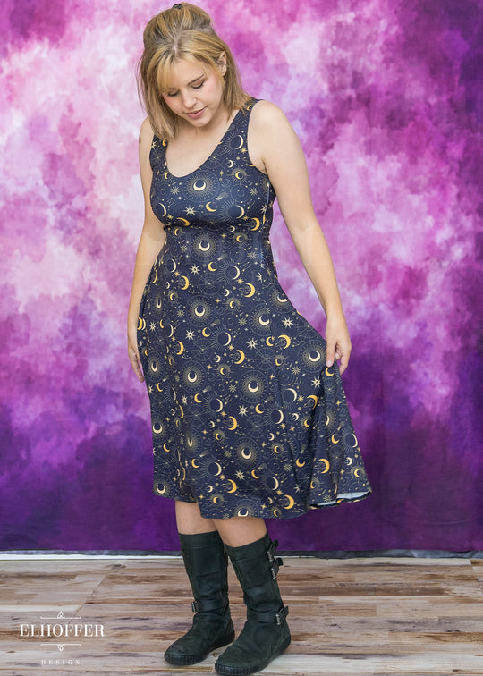 Essential Aquarius Knee Length Dress - Celestial Magic