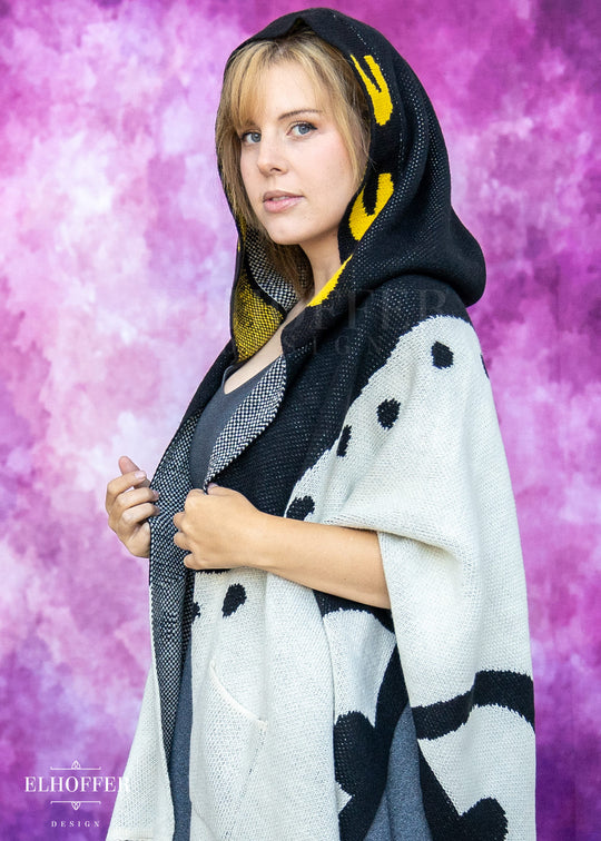 PREORDER - Sassy Magpie Hooded Poncho