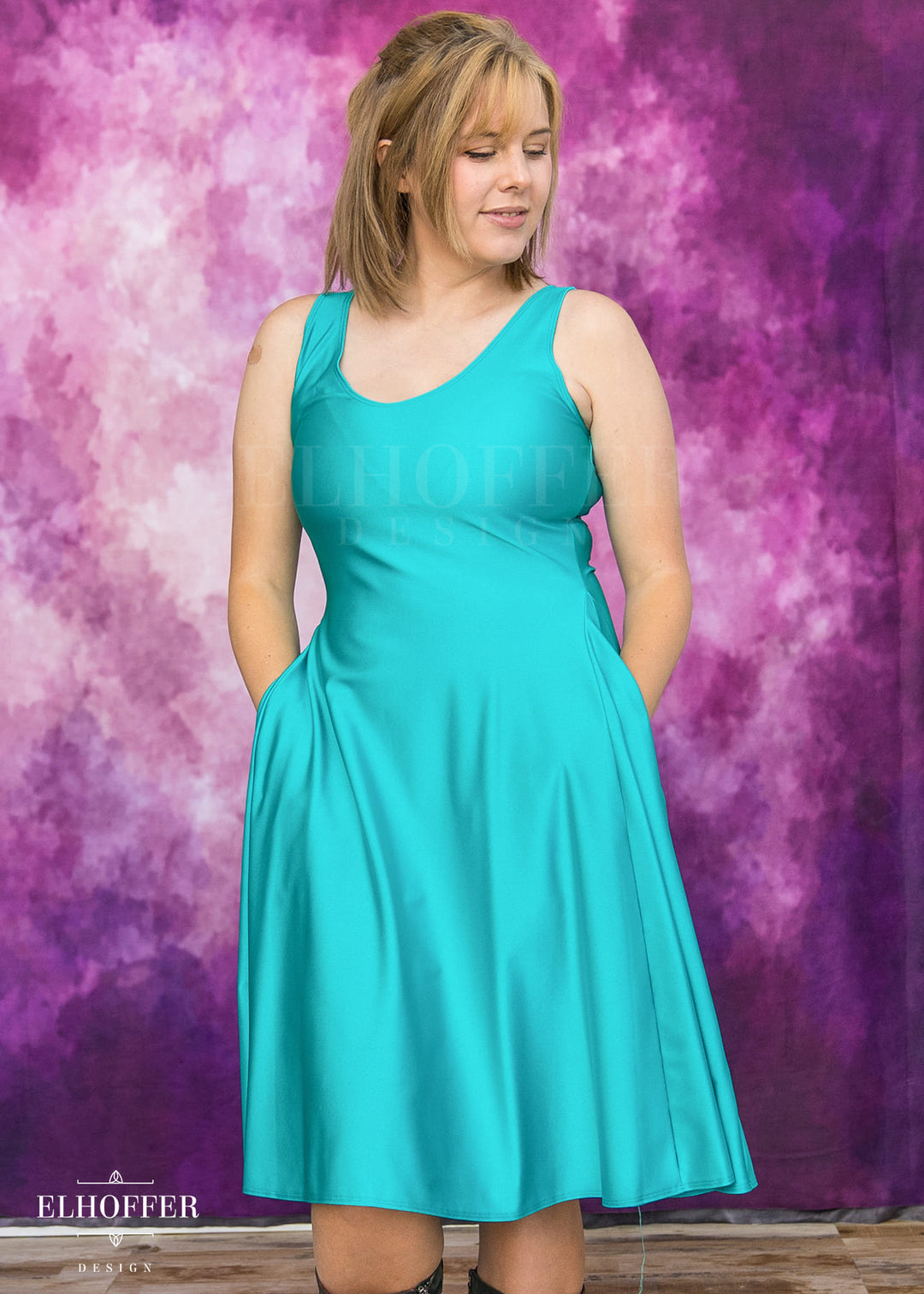 Essential Aquarius Knee Length Dress - Shiny Siren Green