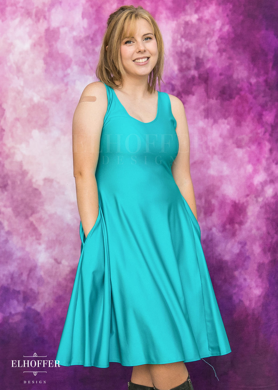 Essential Aquarius Knee Length Dress - Shiny Siren Green