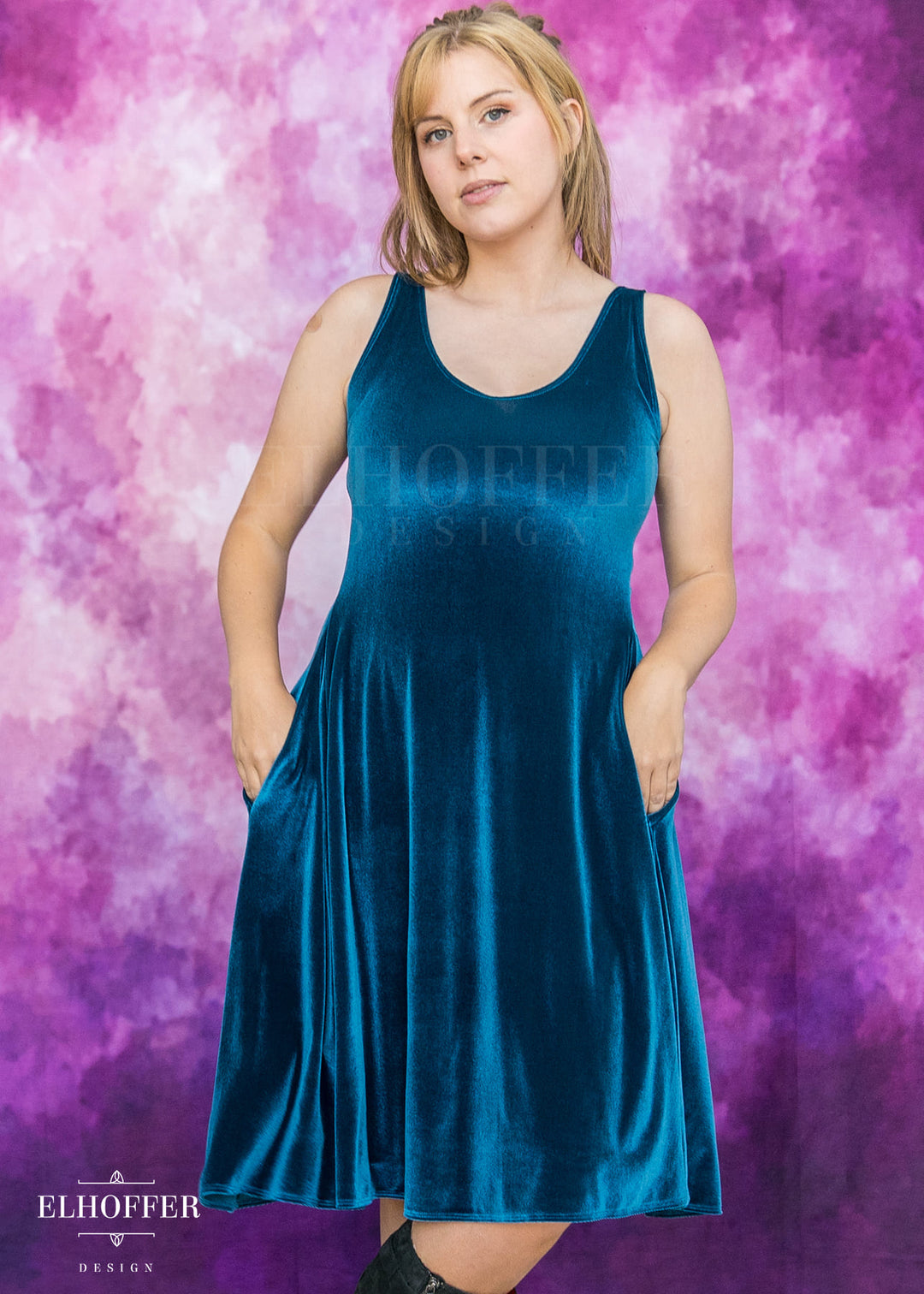 Essential Aquarius Knee Length Dress - Apatite Velvet