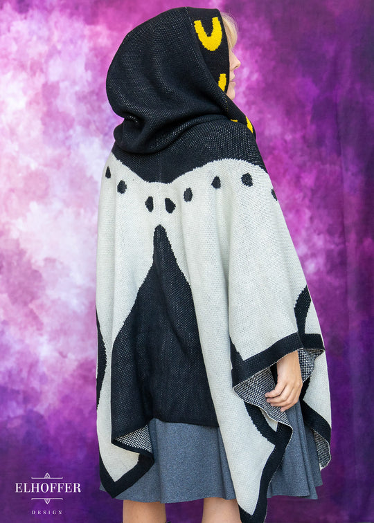 PREORDER - Sassy Magpie Hooded Poncho
