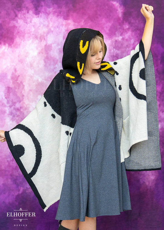 PREORDER - Sassy Magpie Hooded Poncho