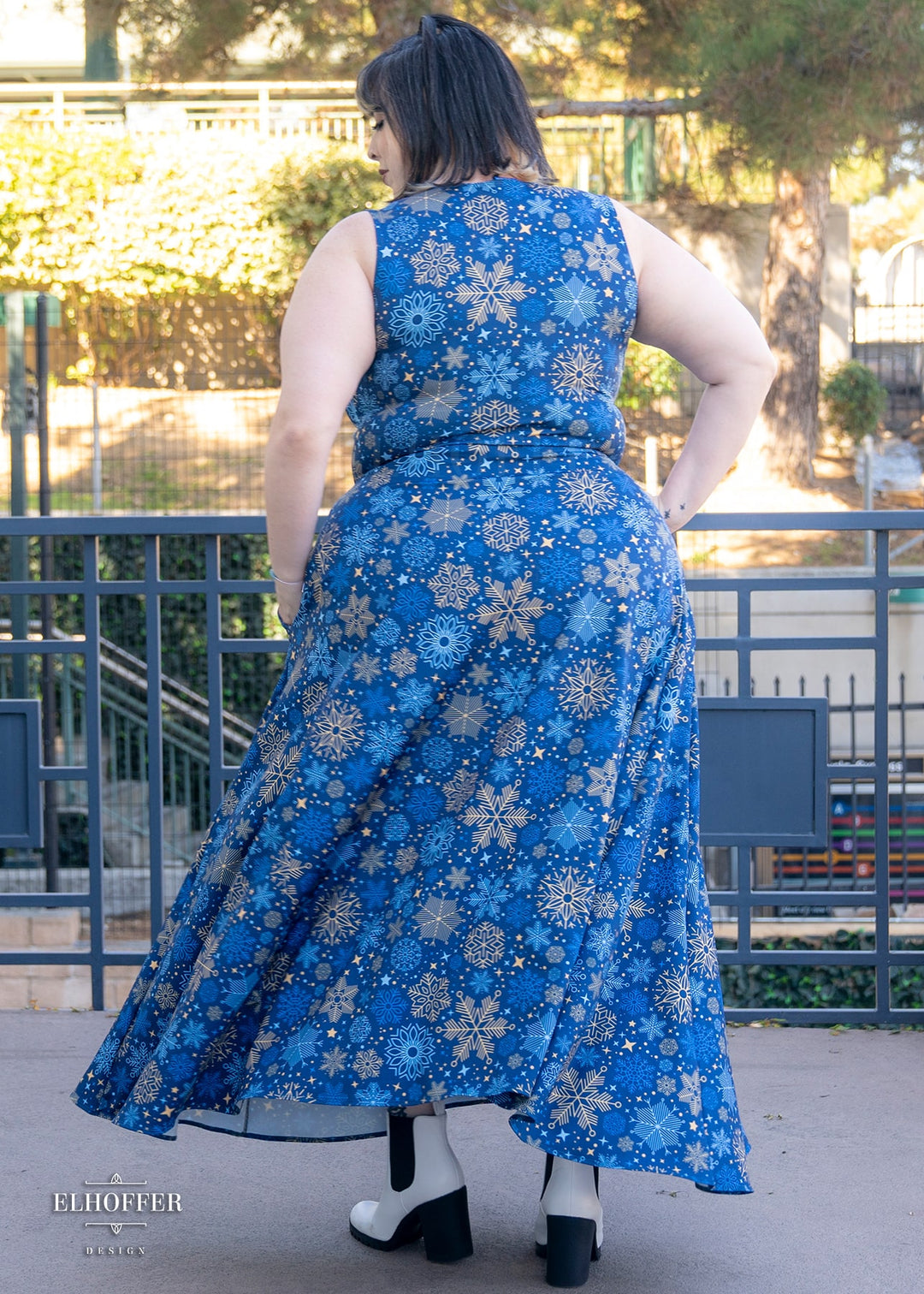 Essential Maxi Dress - Snowflakes