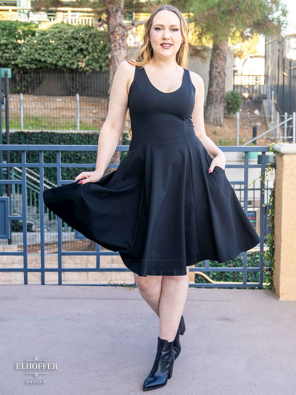 Essential Virgo Dress - Black Ponte