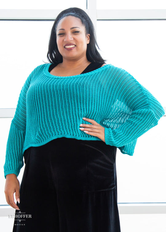 Essential Delirium Oversize Crop - Aquamarine