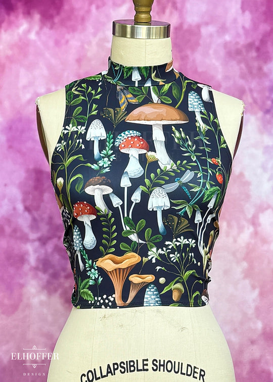 Essential Jes Crop Top - Foraging Mushroom