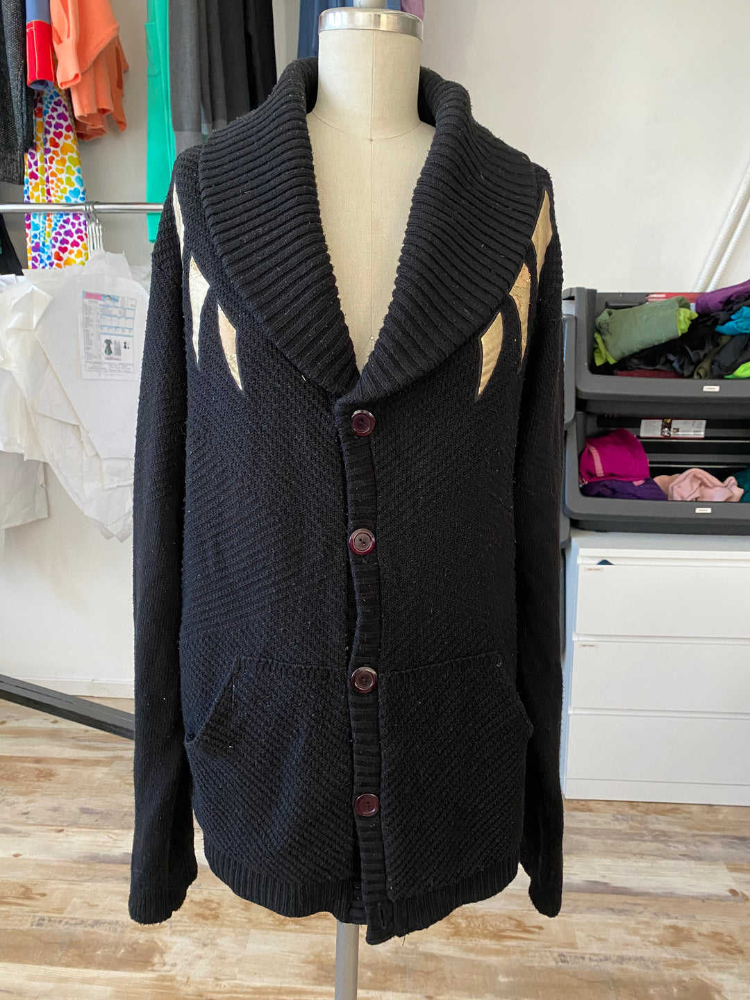 Sample Sale | Warrior King Shawl Cardigan - Gold Applique (Damaged) - L