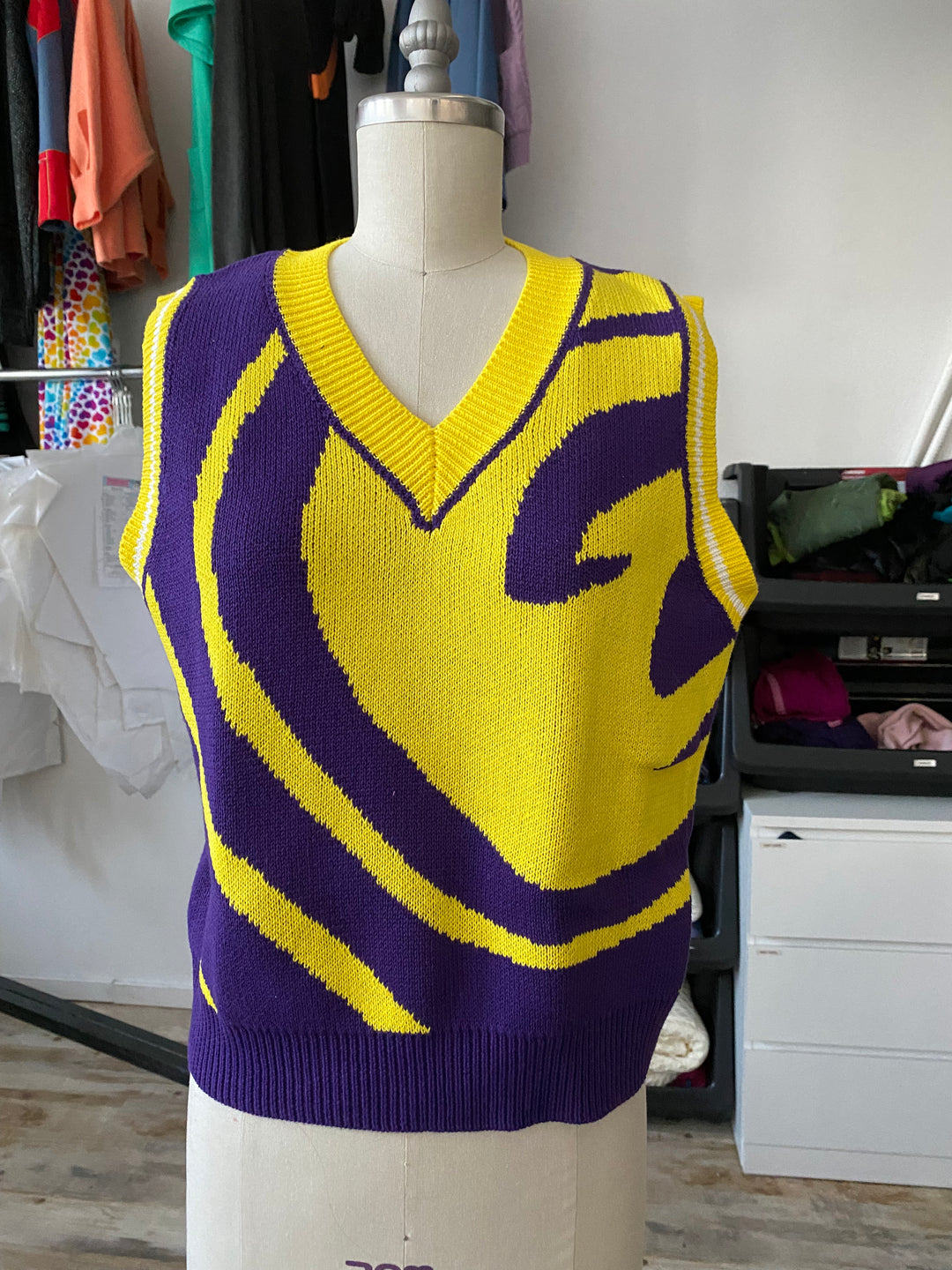 Sample Sale | Galactic Artist Cropped Sweater Vest - XS