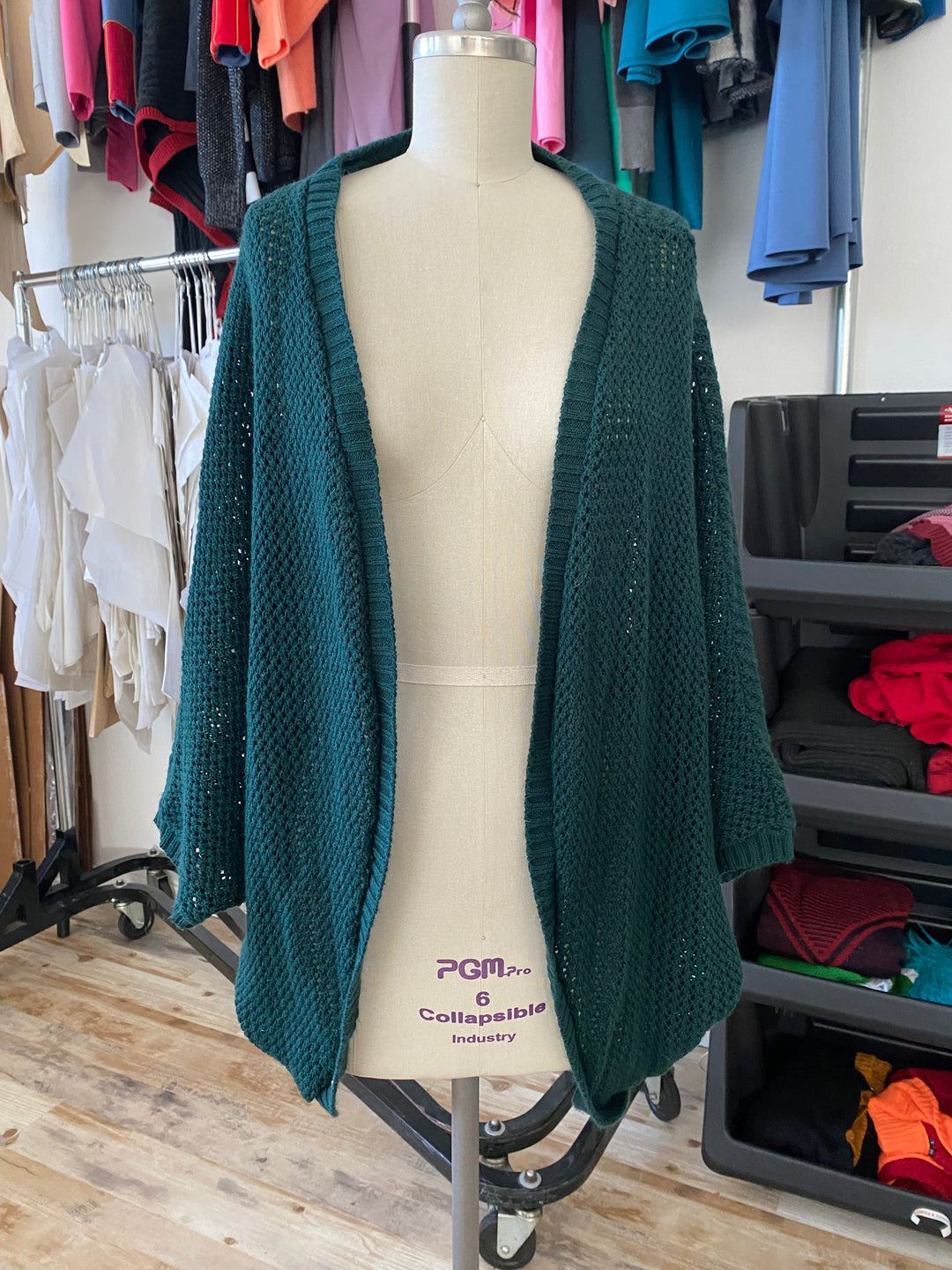 Sample Sale | Essential Dolman - Traveler Green - L