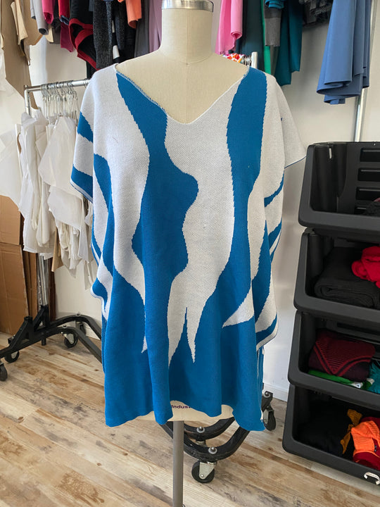 Sample Sale | Galactic Snips Kaftan Tunic w/ Thin Neck Edge - Head Tail Blue - One Size