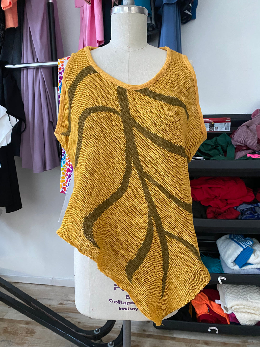 Sample Sale | Essential Leaf Tank Top - Iris Gold - XL