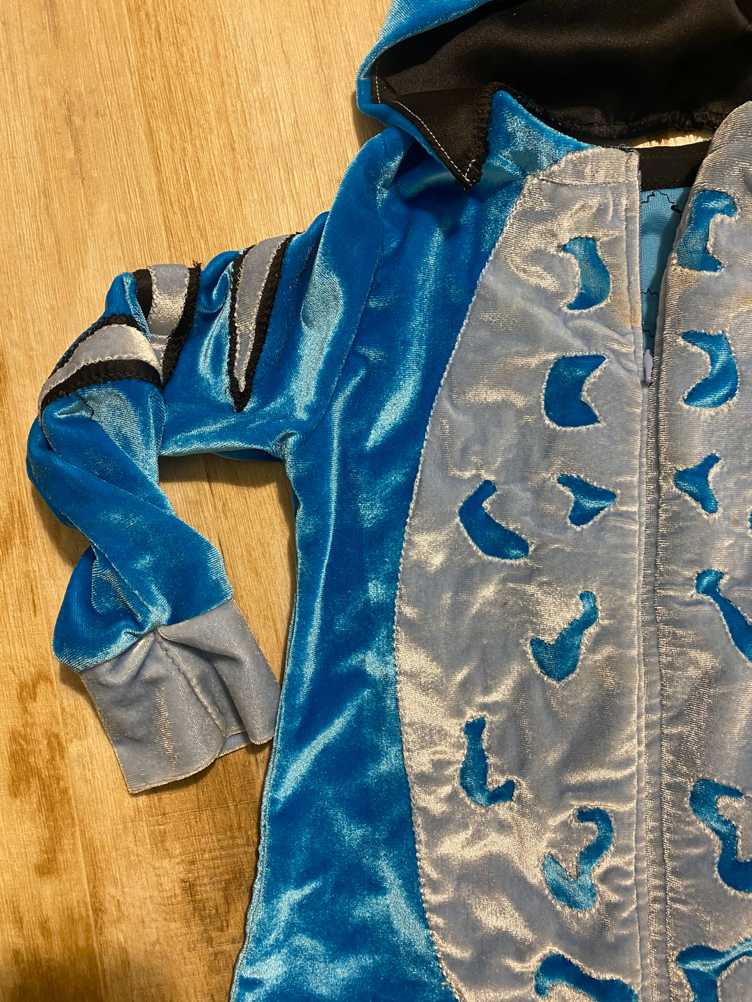 Sample Sale | Blue Tiger Baby Onesie w/ Hood - 1.5/2T