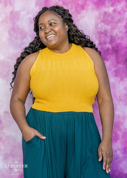 Essential Susan Crop Top - Mustard Chevron