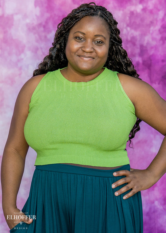 Essential Susan Crop Top - Leaf Green Chevron