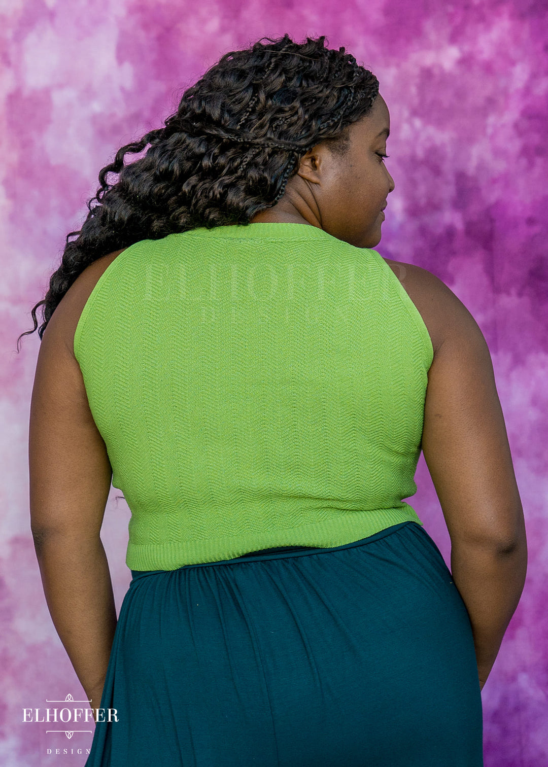 Essential Susan Crop Top - Leaf Green Chevron