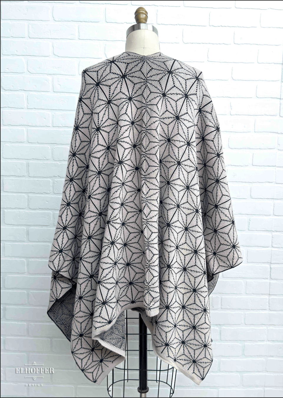 Precious Demon Poncho - Manga Grey