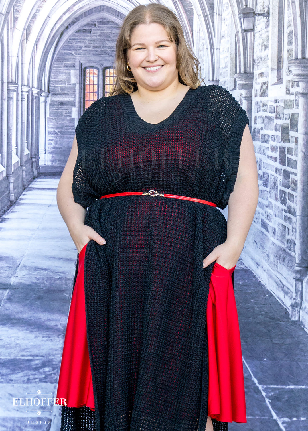 Essential Knight in Knitted Armor Tunic - Black