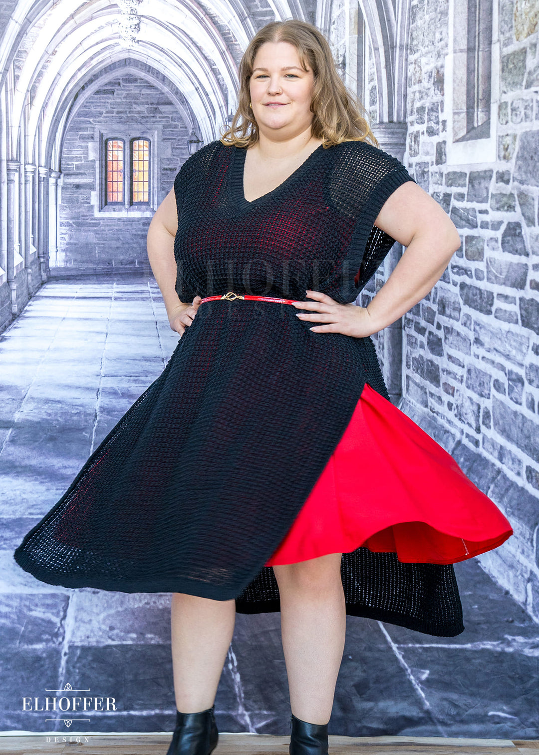 Essential Knight in Knitted Armor Tunic - Black