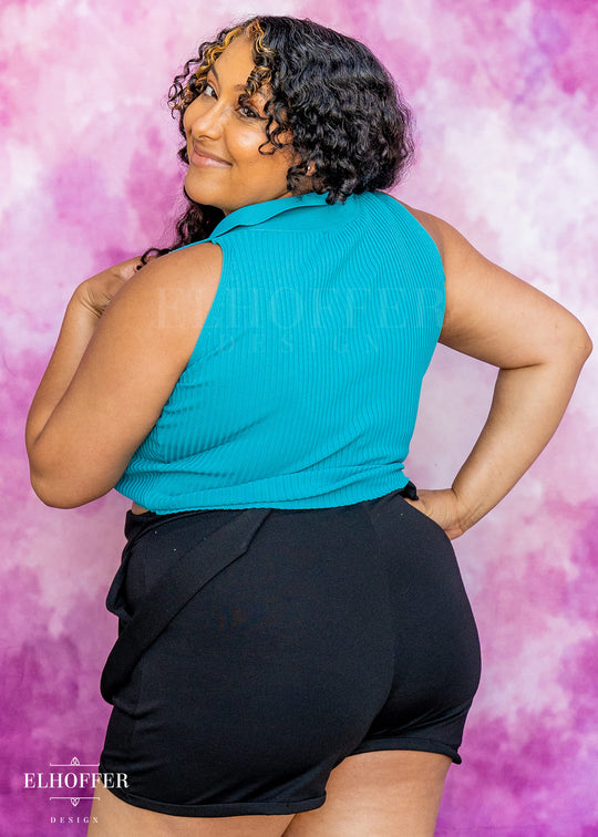 Essential Zoe Polo Crop - Electric Teal