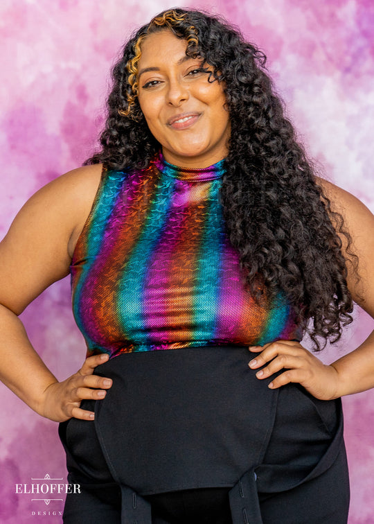 Essential Jes Crop Top - Rainbow Foil