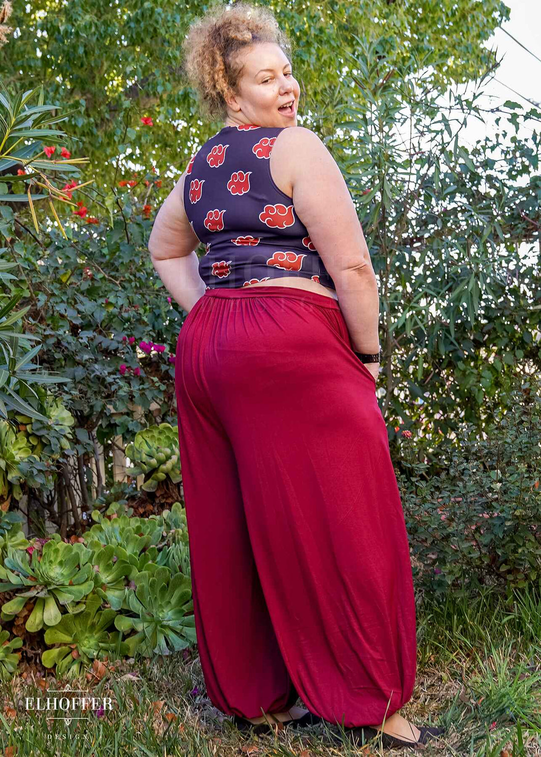 Essential Cozy Yasmin Pants - Crimson Blood