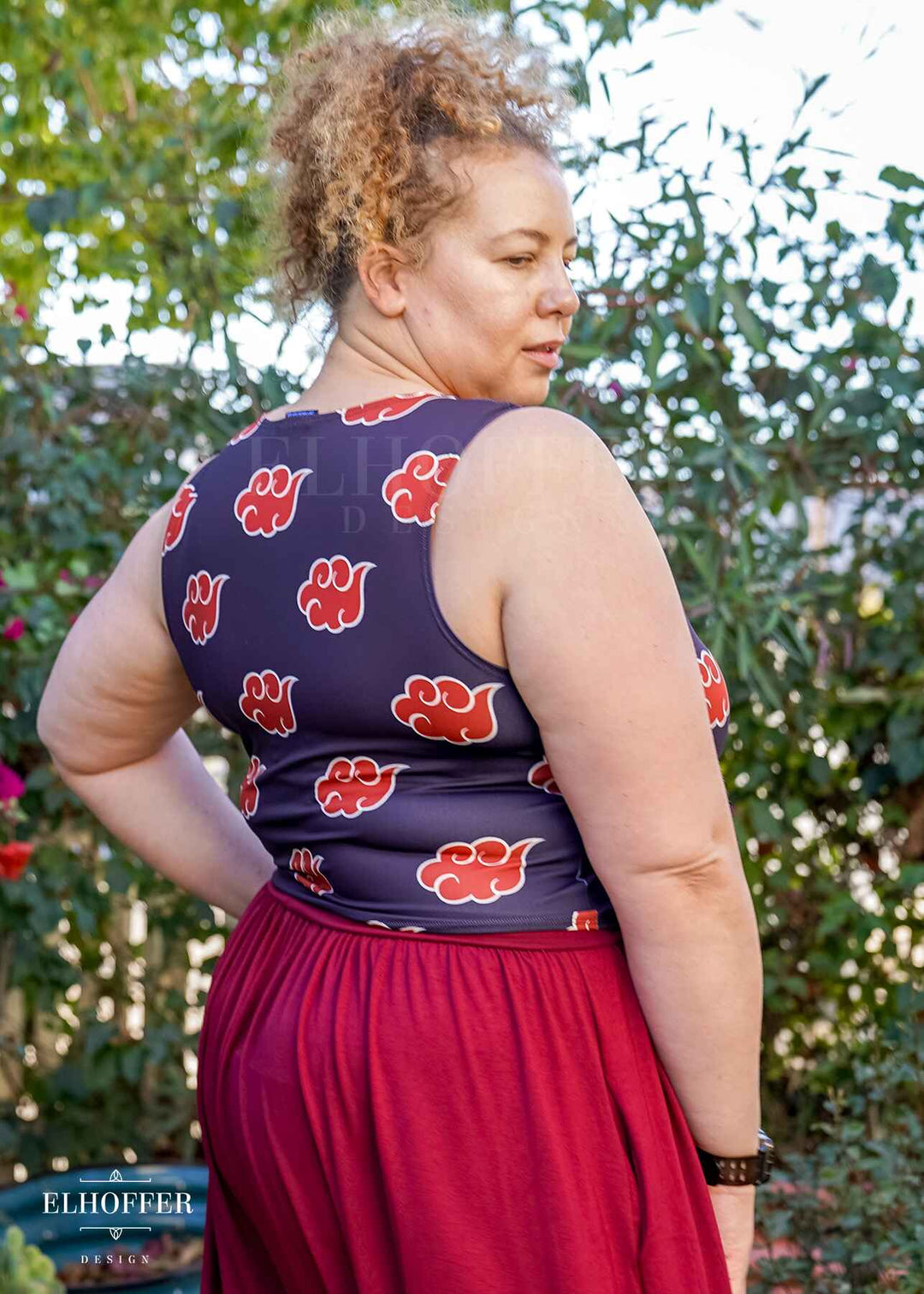 Essential Buffy Crop Top - Red Clouds