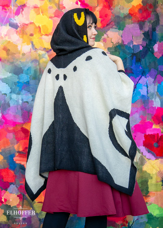 PREORDER - Sassy Magpie Hooded Poncho
