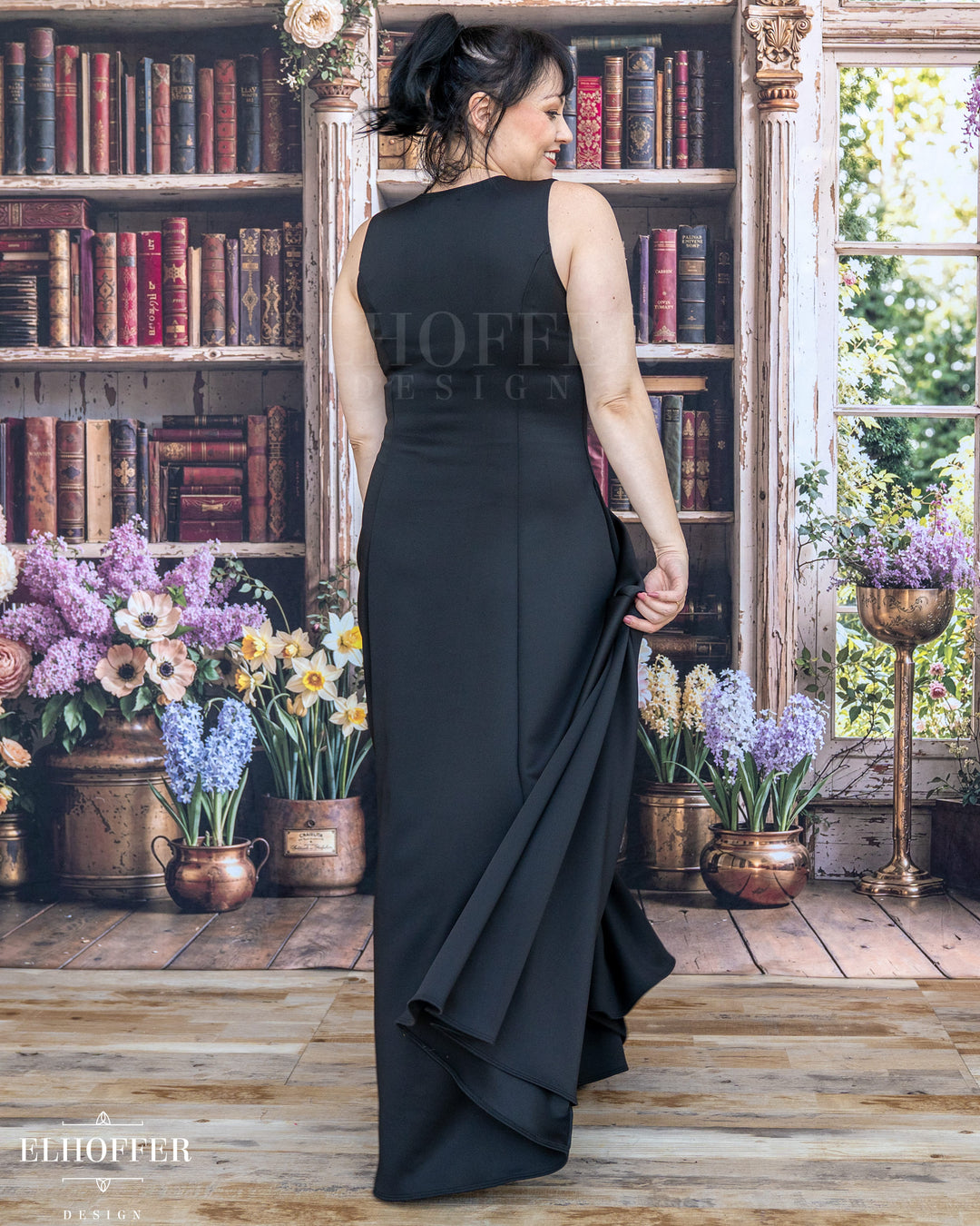 Essential Scorpio Maxi Dress - Black Scuba