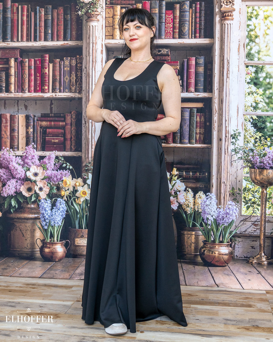 Essential Scorpio Maxi Dress - Black Scuba