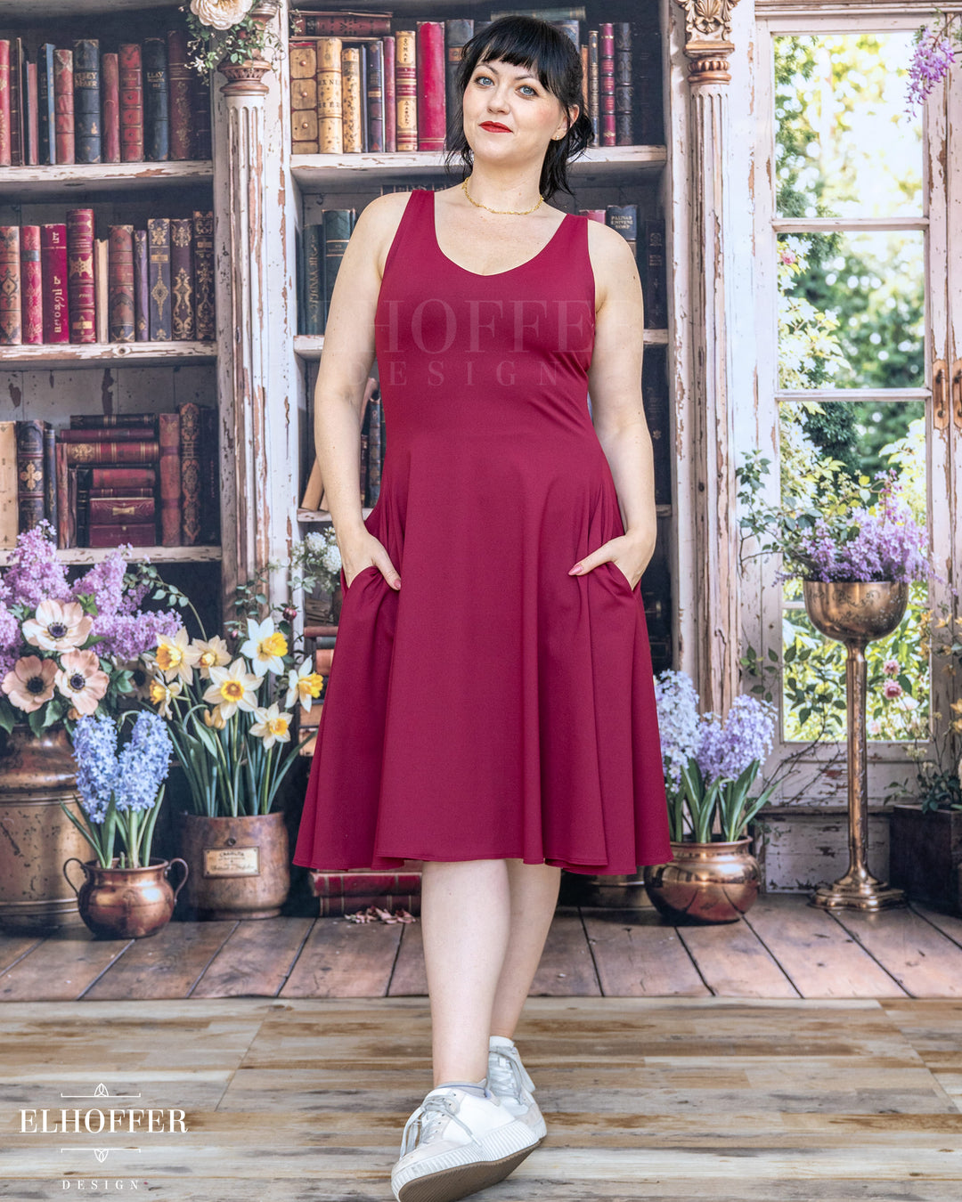 Essential Aquarius Knee Length Dress - Burgundy Compression Spandex