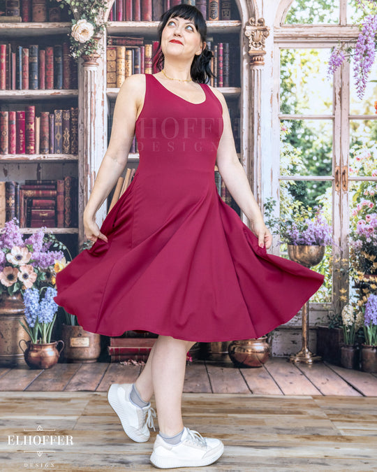Essential Aquarius Knee Length Dress - Burgundy Compression Spandex