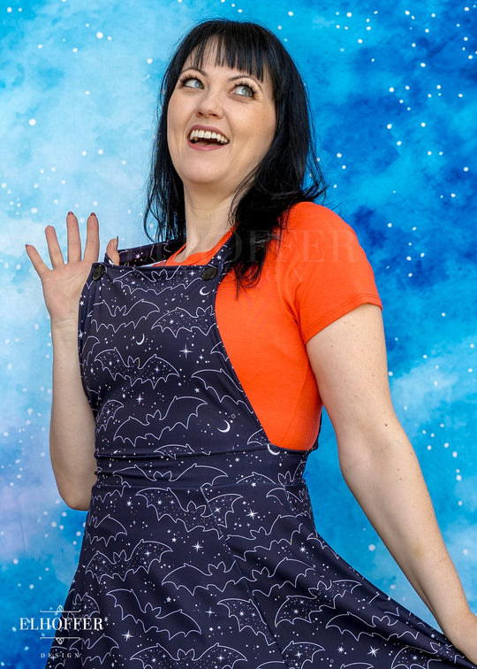 Essential Dorothy Pinafore - Batty Witch