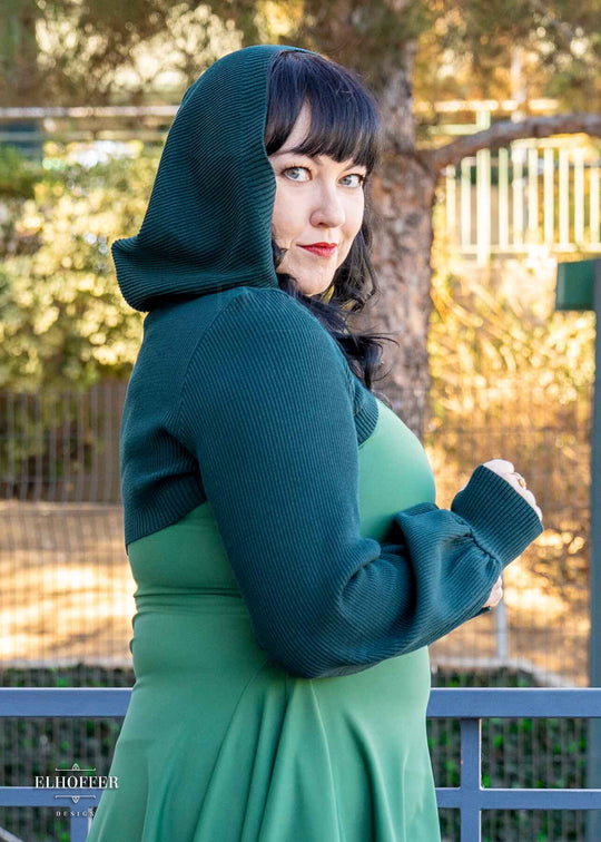 Essential Capricorn Crop Hoodie - Elven Prince Green