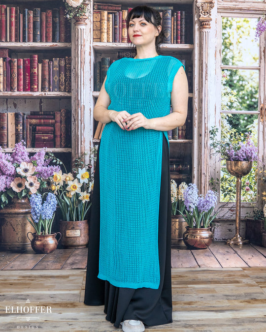 Essential Knight in Knitted Armor Tunic - Summerweight Jade Teal