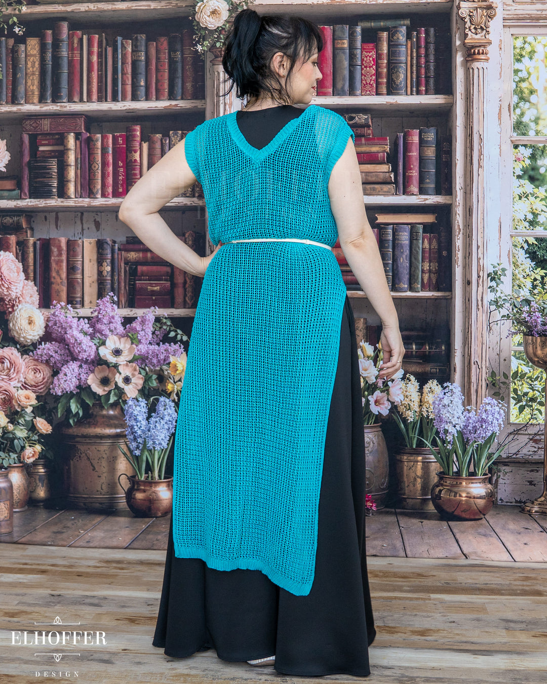 Essential Knight in Knitted Armor Tunic - Summerweight Jade Teal