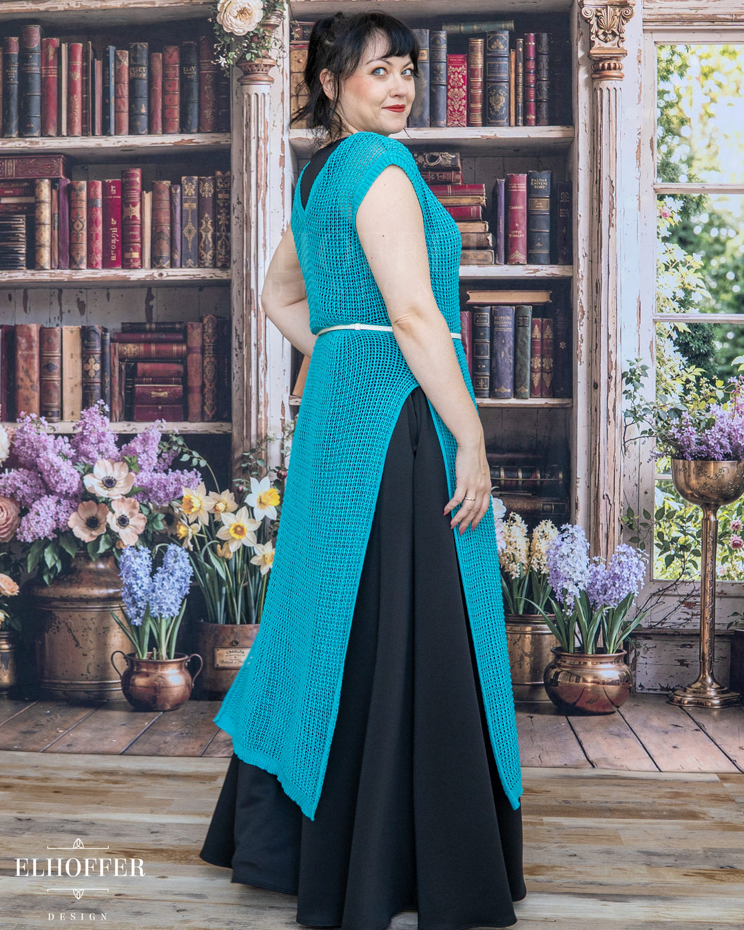 Essential Knight in Knitted Armor Tunic - Summerweight Jade Teal